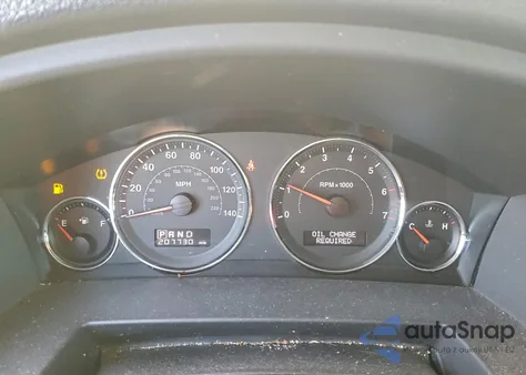 2008 Jeep Commander Sport z USA, uszkodzony, nr VIN 1J8HG48K38C217749